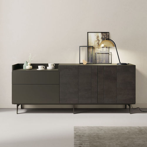 Buffet contemporain - ON APARADOR 6 - VIVE - MUEBLES VERGE S.L. - en bois laqué mat / en céramique / avec étagère