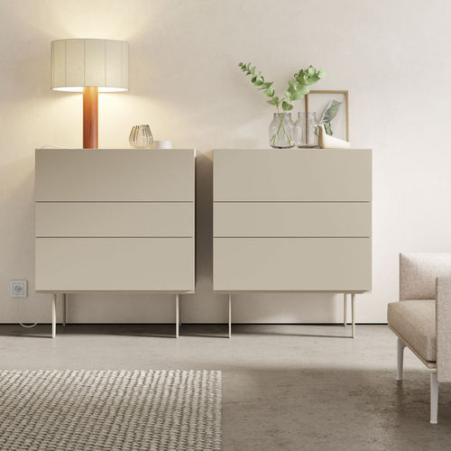Buffet contemporain - ON APARADOR 10 - VIVE - MUEBLES VERGE S.L. - en bois laqué mat / sur mesure / avec tiroirs