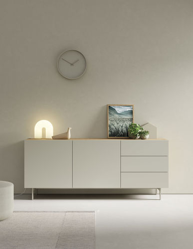 Buffet moderne - COMPACT APARADOR 6 - VIVE - MUEBLES VERGE S.L. - en chêne / en placage de bois / en bois laqué mat