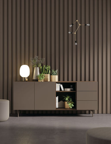 Buffet moderne - COMPACT APARADOR 8 - VIVE - MUEBLES VERGE S.L. - en noyer / en placage de bois / en bois laqué mat