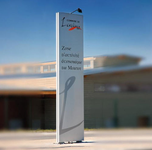 Totem signalétique - ADONIS - Design espaces