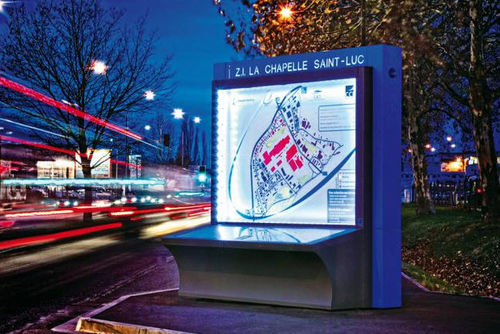 Panneau d'affichage d'extérieur - LUGO - Design espaces - lumineux / en acier