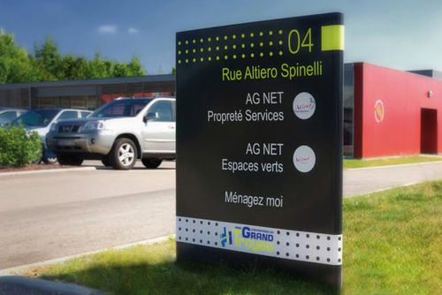 Totem publicitaire - LINA - Design espaces