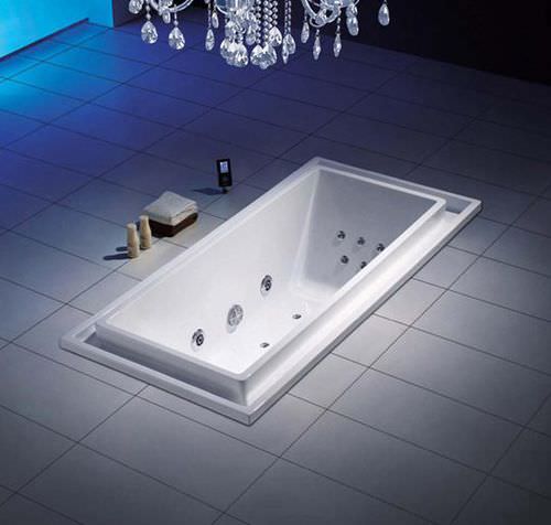 Baignoire en porcelaine - AMORE: ROMANCE: INAMORATA - HSIL Limited (Hindware) - hydromassage / pour chromothérapie / blanche
