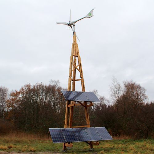 Système d'alimentation solaire autonome hybride - DALI POWER TOWER - Innoventum - éolien