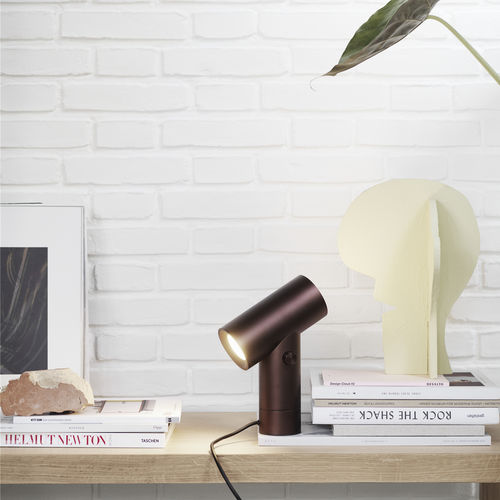 Lampe de table - BEAM - Muuto - en aluminium anodisé / en PVC / contemporaine