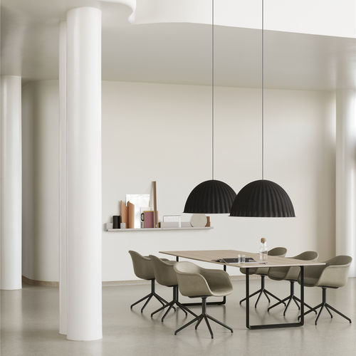 Table contemporaine - 70/70 - Muuto - en stratifié / en linoléum / avec piètement en aluminium