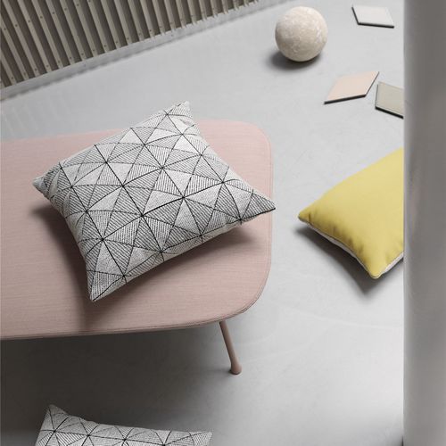 Coussin pour canapé - TILE - Muuto - carré / à motif / résidentiel