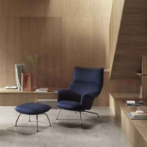 Fauteuil design scandinave - DOZE - Muuto - en tissu / en acier chromé / avec repose-pieds