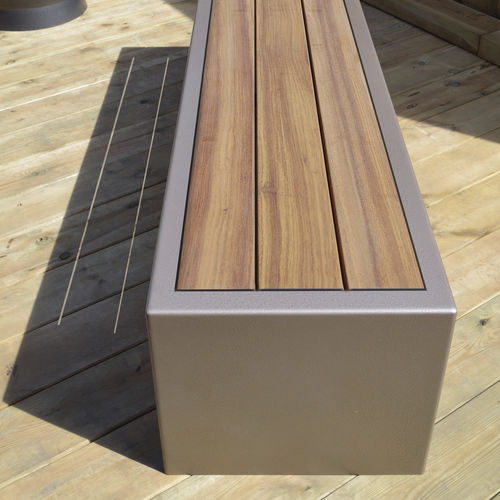 Banc public contemporain - PALMA - FREPAT URBAN EQUIPMENT - en bois / en acier galvanisé / en acier corten