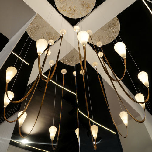 Lustre contemporain - DROP - Octavio Amado - en laiton / en porcelaine de Limoges / professionnel