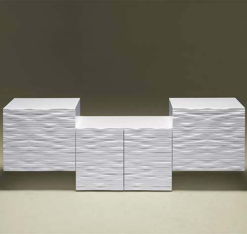 Buffet design original - LOOP WEG - Luisa Peixoto Design - en bois laqué / blanc