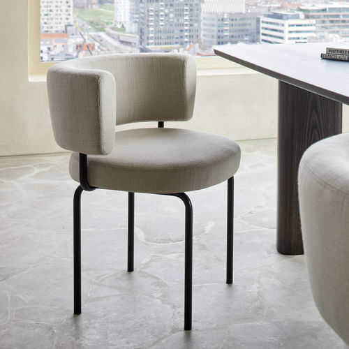 Chaise contemporaine - OSO  - more - d'intérieur / en tissu / en cuir