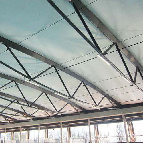 Structure tendue sur ossature métallique - HIGH POINT - pour couverture / avec membrane en pvc / rétractable