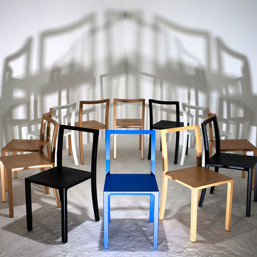 Chaise contemporaine - FRAMEWORK - L'abbate - d'intérieur / en tissu / avec piètement en hêtre