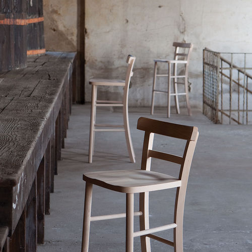 Chaise de bar contemporaine - VIOLINIST - L'abbate - d'intérieur / en hêtre / tapissée