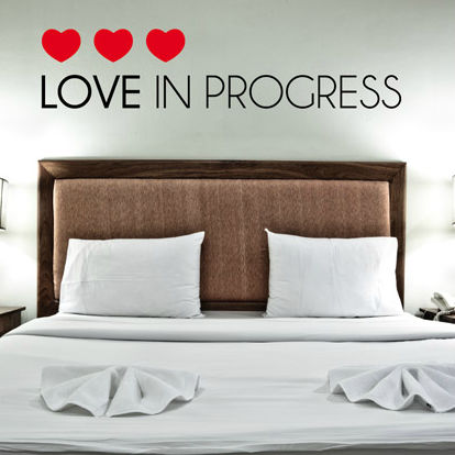 Sticker mural texte - LOVE IN PROGRESS 	 - Paristic - ornemental
