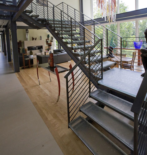 Escalier en colimaçon carré - ThinkGlass - à marches en verre / structure en métal / contemporain