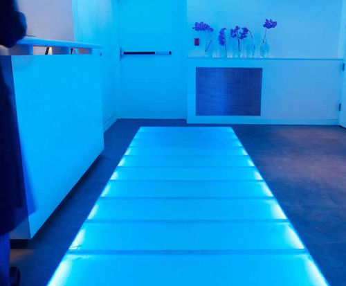 Panneau en verre translucide - DUVET RESTAURANT – NEW YORK - ThinkGlass - pour passerelle / antidérapant