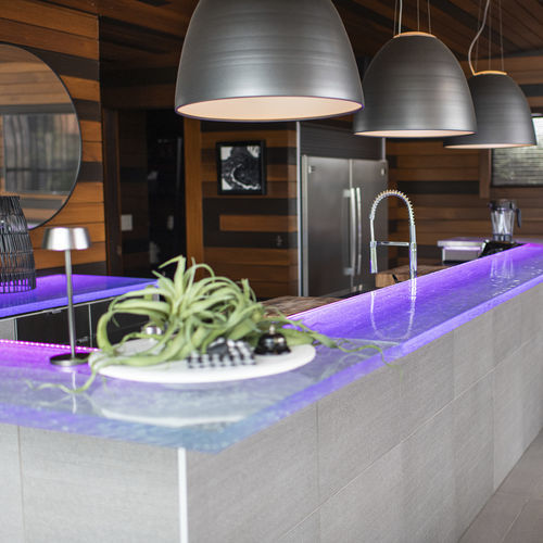 Comptoir de cuisine - Pool house private - ThinkGlass - en verre / droit / en L