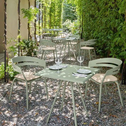 Chaise de salle à manger contemporaine - RIA - FAST SPA - d'extérieur / en tissu / en aluminium peint