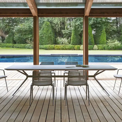 Table contemporaine - MOAI - FAST SPA - en aluminium peint / en grès cérame / avec piètement en aluminium peint