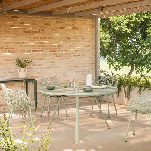 Table contemporaine - RADICE QUADRA  - FAST SPA - en aluminium peint / avec piètement en aluminium peint / rectangulaire