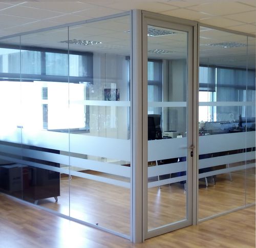 Cloison séparatrice amovible - PUERTA ENMARCADA - DINOR - modulaire / en verre / en aluminium