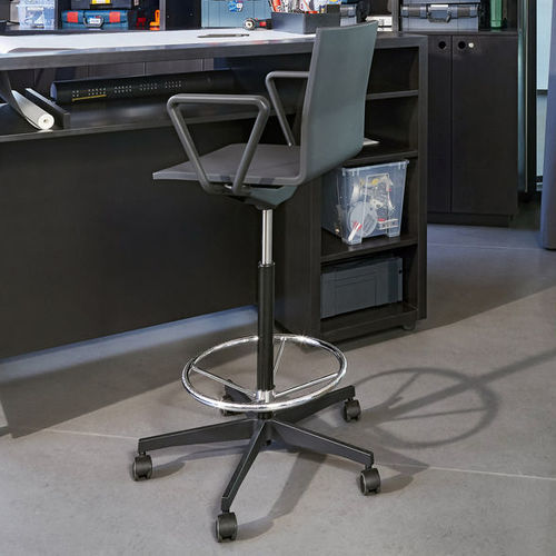 Chaise de travail en aluminium - .04 Counter - vitra - en acier / en polyuréthane / piètement étoile