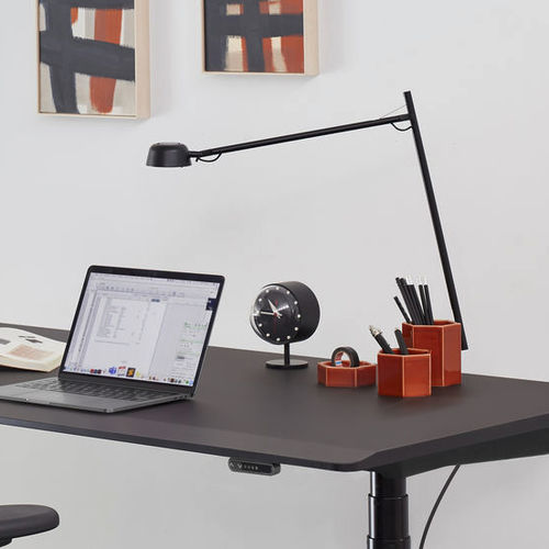 Horloge contemporaine - NIGHT - vitra - de table / analogique / en noyer