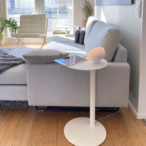 Table d'appoint contemporaine - WIREUP  - Selka Oy - en aluminium peint / avec piètement en métal / ronde