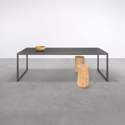 Table contemporaine - at_01 - Silvio Rohrmoser - en acier laqué / avec piètement en acier / rectangulaire