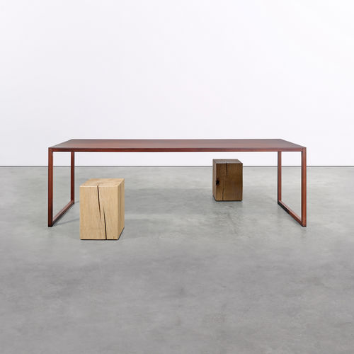 Table contemporaine - at_03 - Silvio Rohrmoser - en acier / avec piètement en acier / rectangulaire