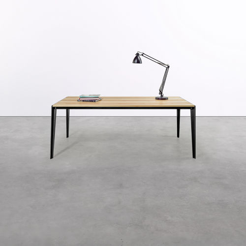 Table contemporaine - at_09 - Silvio Rohrmoser - en noyer / en frêne / en érable
