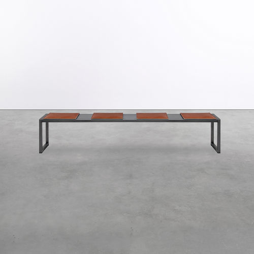 Banc contemporain - on_01 - Silvio Rohrmoser - en acier / sans dossier / sans accoudoirs