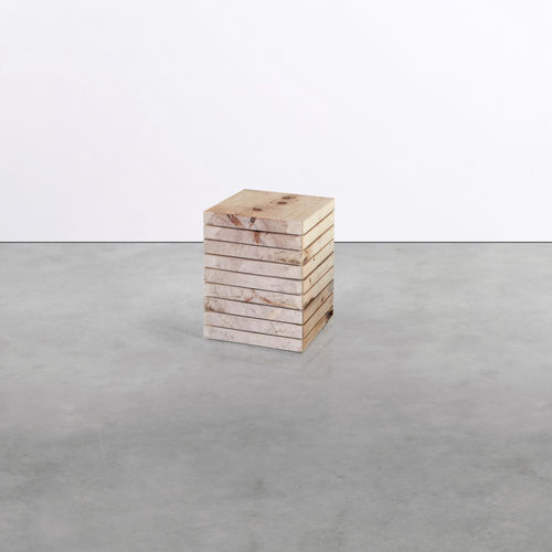 Tabouret contemporain - on_15 - Silvio Rohrmoser - en bois massif / avec piètement en bois massif / piètement central