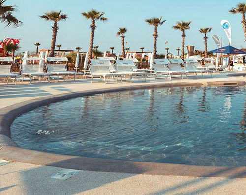 Piscine en dur - CAYO BLANCO - Biodesign Pools - d'extérieur / pour hôtel / enterrée