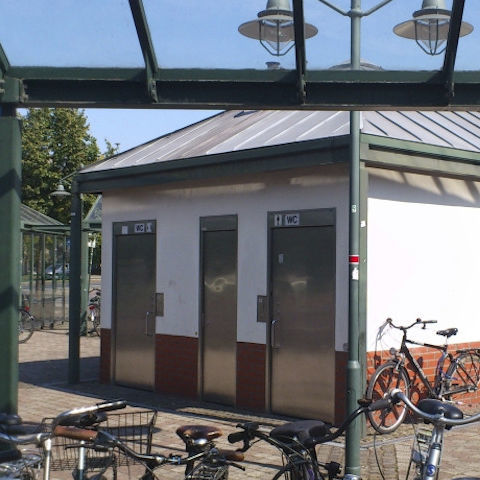 Kiosque toilettes - HERING Sanikonzept GmbH - d'extérieur / en acier / en inox