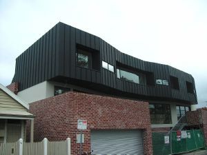 Bardage en plaques - NEDZINK NOIR - Metal Solutions Ltd - en métal / en zinc / patiné