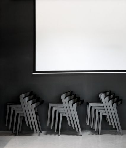 Chaise contemporaine - PLAY - WILDSPIRIT - en bois / empilable / résidentielle