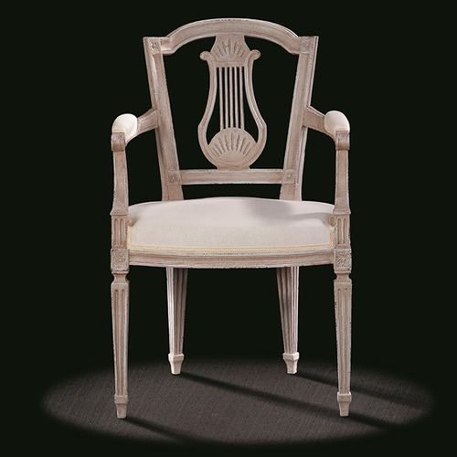 Fauteuil de style Louis XVI - L16 T 3/2 - MASSANT - en tissu / en bois