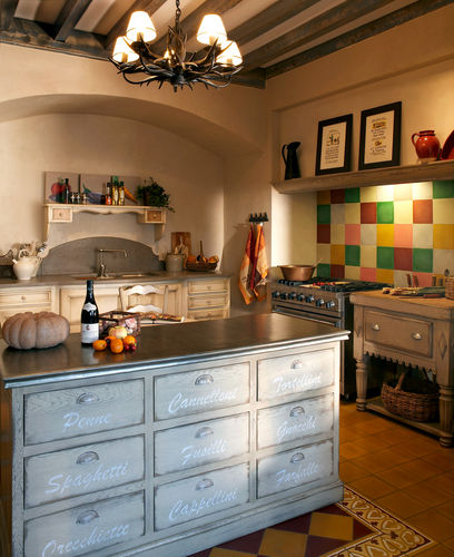 Cuisine classique - RUSTIQUE - COSI - de style Provence / en bois / avec poignée