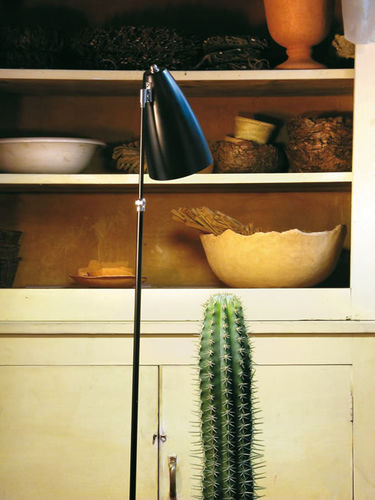 Lampe sur pied - SOLARIA: LOTO - Knikerboker - en acier / contemporaine / sans fil