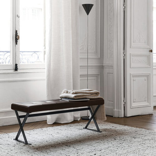 Banquette contemporaine - PATHOS - MAXALTO - en tissu / en cuir / avec piètement en acier