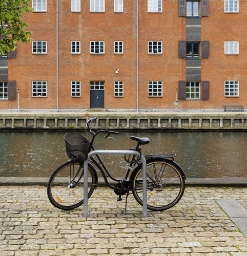 range-vélo au sol - CERVIC ENVIRONMENT