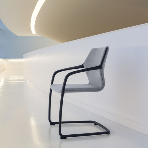 Chaise de conférence contemporaine - RAY 9206/A - Brunner GmbH - d'intérieur / en tissu / en fonte d'aluminium