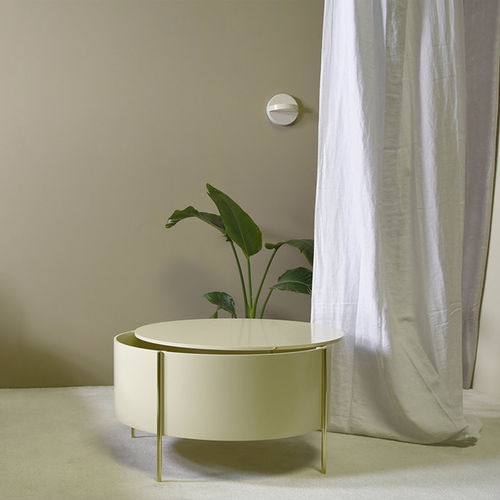 Table basse contemporaine - EMBORE - ENO STUDIO - en MDF laqué / avec piètement en acier inoxydable / ronde