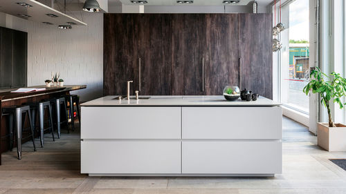 Cuisine contemporaine - 201705 - TM Italia - en bois / en inox / stratifiée