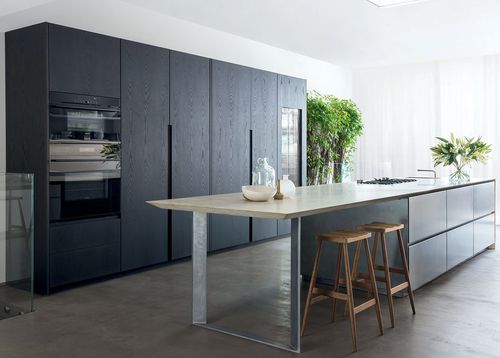 Cuisine contemporaine - 20150101 - TM Italia - en bois / en pierre naturelle / en acier