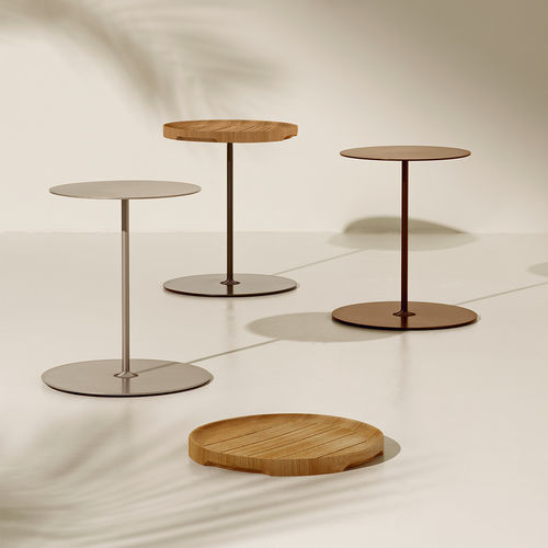 Table d'appoint contemporaine - Tender - Ethimo - en teck / en aluminium / avec piètement en aluminium